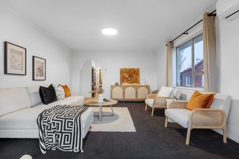 Photo of property in 2/110 Barbour Street, Waltham, Christchurch, 8011