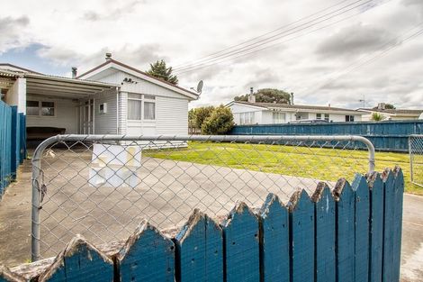 Photo of property in 9 Temuera Street, Otaki, 5512