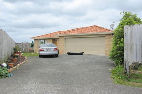 Photo of property in 30 Scotts Field Drive, Takanini, 2112