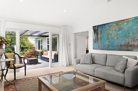 Photo of property in 17 Brookvale Road, Havelock North, 4130