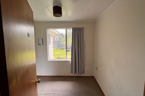 Photo of property in 80 Dundale Avenue, Blockhouse Bay, Auckland, 0600