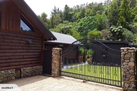 Photo of property in 16 Tombleson Road, Lake Rotoma, Rotorua, 3074