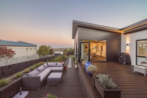 Photo of property in 73 Major Hornbrook Road, Mount Pleasant, Christchurch, 8081