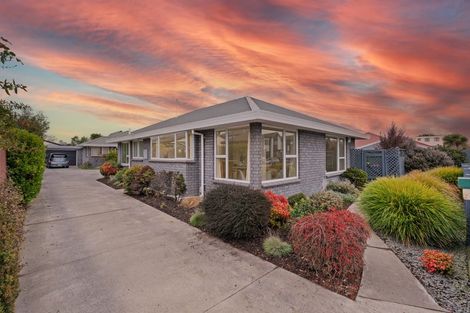 Photo of property in 2/35 Peverel Street, Riccarton, Christchurch, 8041
