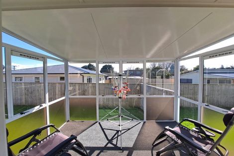 Photo of property in 9 Pukatea Street, Inglewood, 4330