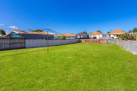 Photo of property in 13 Duigan Street, Gonville, Whanganui, 4501