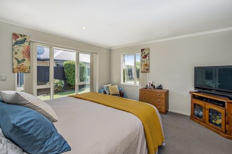 Photo of property in 49 Somerville Crescent, Aidanfield, Christchurch, 8025