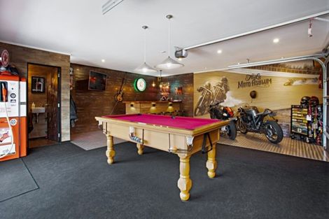 Photo of property in 65 Sunny Crescent, Huapai, Kumeu, 0810