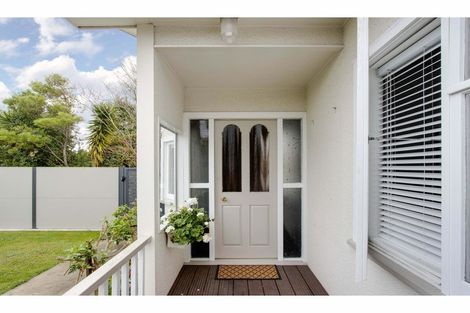 Photo of property in 504 Grove Road, Mayfair, Hastings, 4122