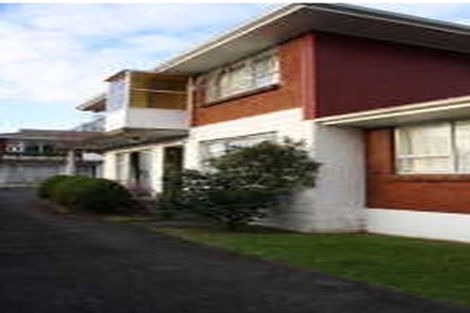 Photo of property in 2/3 Camden Road, Sandringham, Auckland, 1025