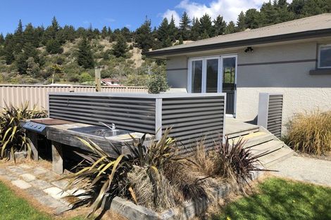 Photo of property in 23 Main Road, Luggate, Cromwell, 9383