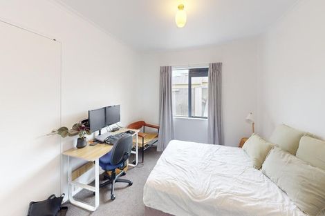 Photo of property in 2 Pinedale Parade, Milson, Palmerston North, 4414