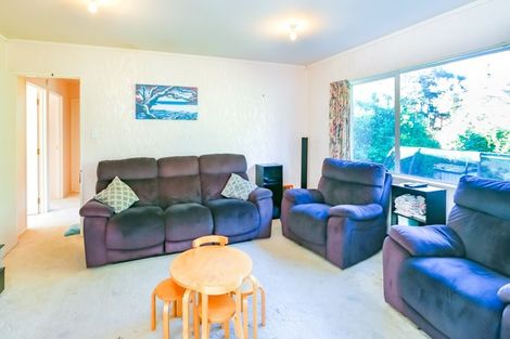 Photo of property in 13 Jacinta Grove, Swanson, Auckland, 0612