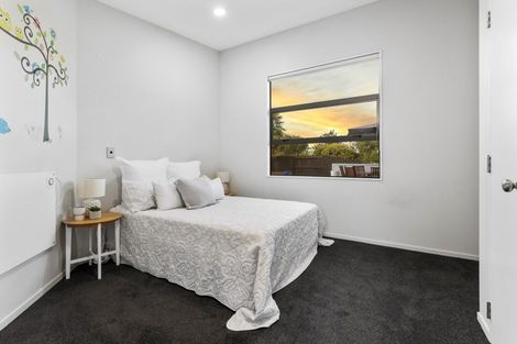 Photo of property in 32 Grantston Drive, Pyes Pa, Tauranga, 3112