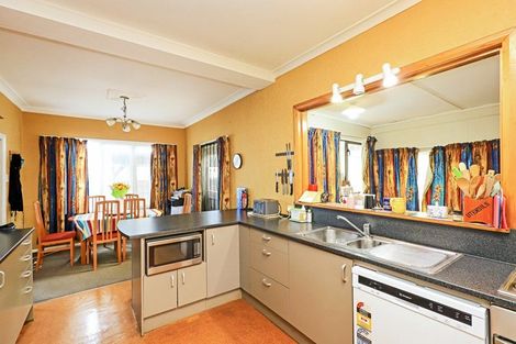 Photo of property in 222 Mayfair Avenue, Mayfair, Hastings, 4122