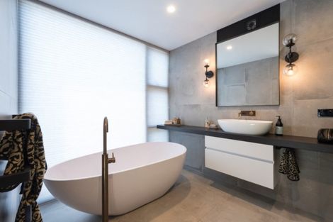 Photo of property in 193a Marine Parade, Mount Maunganui, 3116