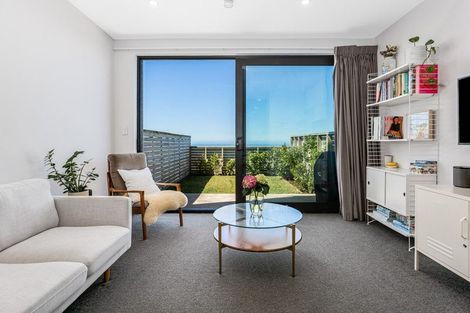 Photo of property in 3/52 High Street, Island Bay, Wellington, 6023