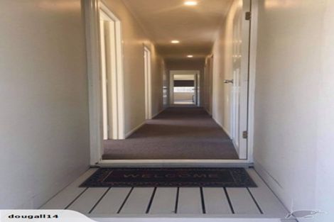 Photo of property in 11b Springs Road, Parakai, 0830