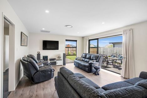 Photo of property in 35 Mcquillan Avenue, Woodend, 7610