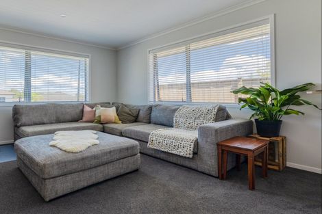 Photo of property in 5 Grenache Way, Kumeu, 0810