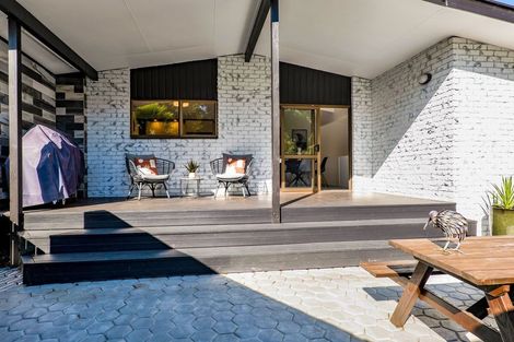 Photo of property in 7 Lombardy Place, Whalers Gate, New Plymouth, 4310