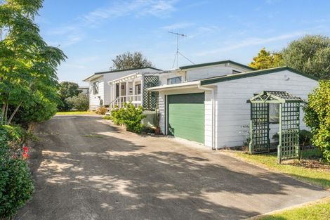 Photo of property in 124 Given Avenue, Whangamata, 3620