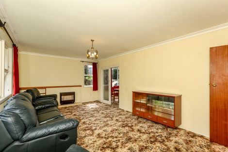 Photo of property in 2 Taunton Place, Lynmouth, New Plymouth, 4310