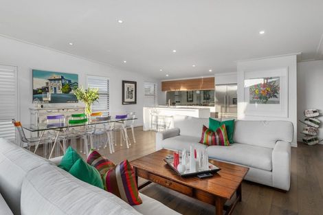 Photo of property in 118a Muricata Avenue, Mount Maunganui, 3116