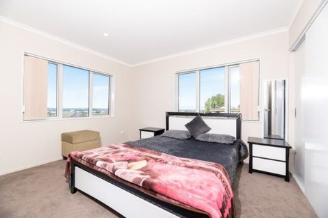 Photo of property in 55c Senator Drive, Manurewa, Auckland, 2105