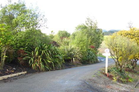 Photo of property in 37 Shalamar Drive, Cashmere, Christchurch, 8022