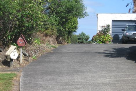 Photo of property in 1/52 Manuka Road, Glenfield, Auckland, 0629