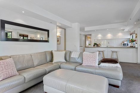 Photo of property in 2/32 Cashel Street, Christchurch Central, Christchurch, 8013