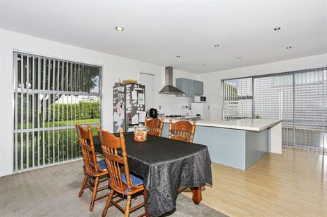 Photo of property in 30 Kauri Drive, Takanini, 2112