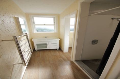 Photo of property in 327 Adelaide Road, Newtown, Wellington, 6021