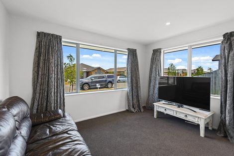 Photo of property in 33 Flint Road, Rolleston, 7614