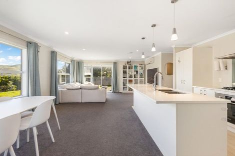 Photo of property in 169 Waipounamu Drive, Kelson, Lower Hutt, 5010