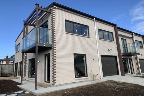 Photo of property in 4a Kelman Road, Kelston, Auckland, 0602