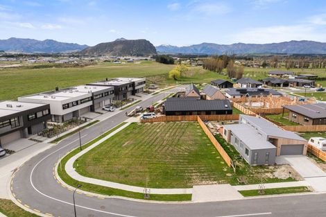 Photo of property in 12 Rubus Street, Wanaka, 9382