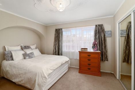 Photo of property in 323 Malfroy Road, Pomare, Rotorua, 3015