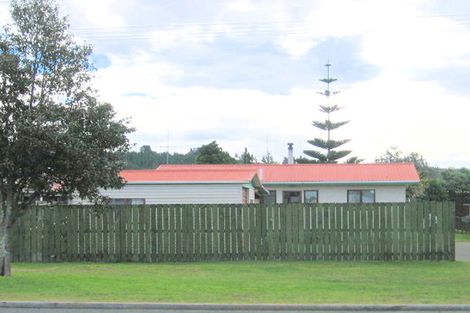 Photo of property in 317 Port Road, Whangamata, 3620