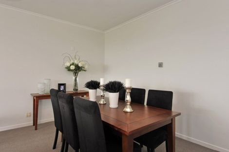 Photo of property in 11 Northland Road, Northland, Wellington, 6012