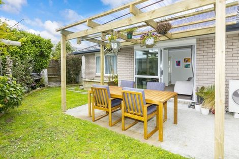 Photo of property in 62 Sunstone Crescent, Brown Owl, Upper Hutt, 5018