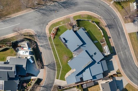 Photo of property in 40 Kelliher Drive, Wanaka, 9305