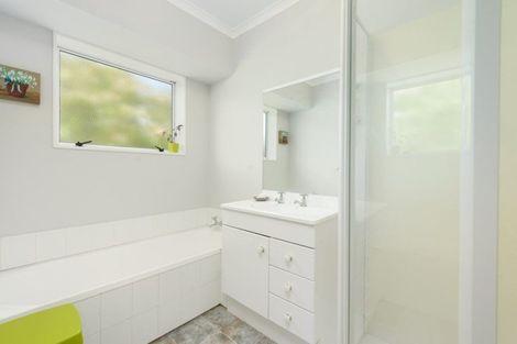 Photo of property in 20 Muir Place, Te Puke, 3119