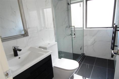 Photo of property in 39b Edgeworth Road, Glenfield, Auckland, 0629