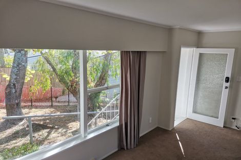 Photo of property in 2/5 Keldale Place, Forrest Hill, Auckland, 0620