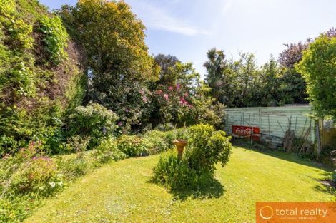 Photo of property in 37 Garfield Avenue, Roslyn, Dunedin, 9010