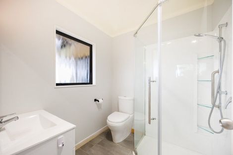 Photo of property in 32 Stoneleigh Lane, Aokautere, Palmerston North, 4471