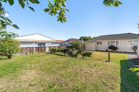 Photo of property in 6 Foster Street, Taita, Lower Hutt, 5011