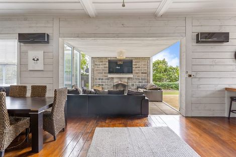 Photo of property in 2 Collingwood Road, Waiuku, 2123